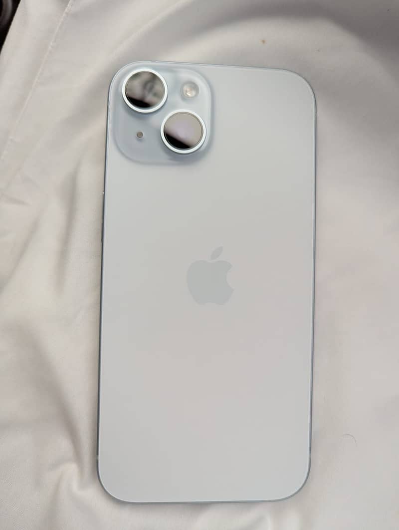 Apple iPhone 15 3