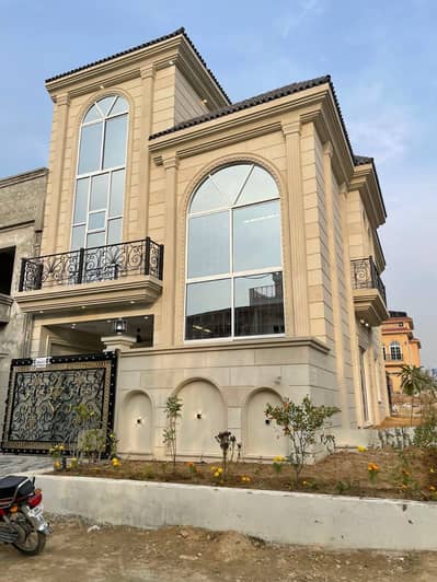 Corner Brand New House @2.80Cr - Sector B17 Islamabad