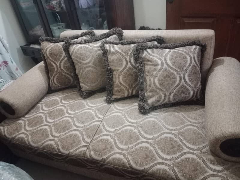 Complete Sofa Set with Table and stools 1