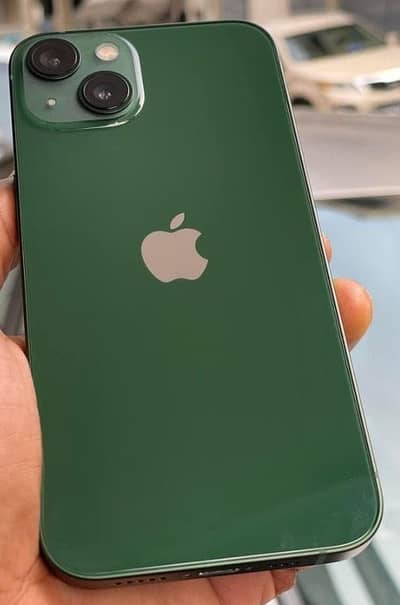 Apple iPhone 13