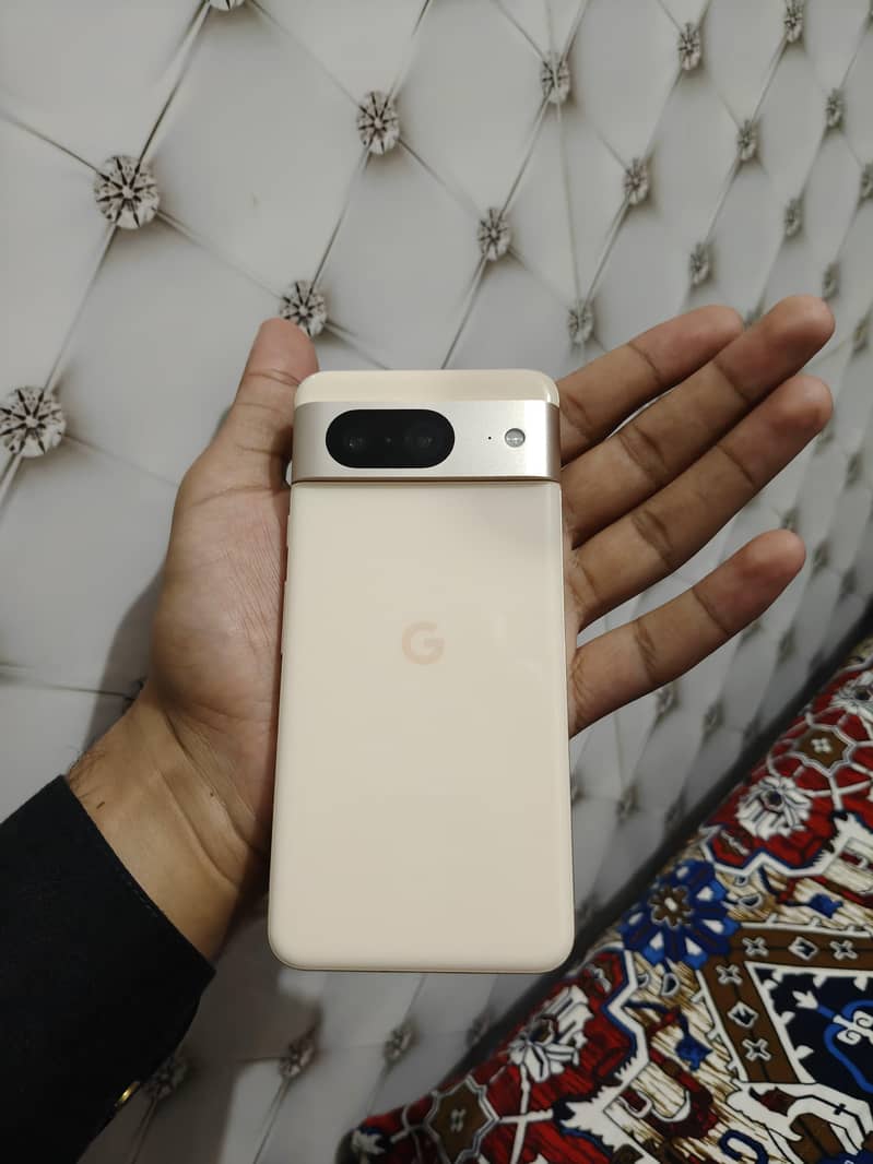 Google Pixel 8 3