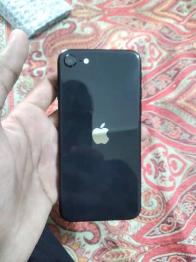 Apple iPhone SE