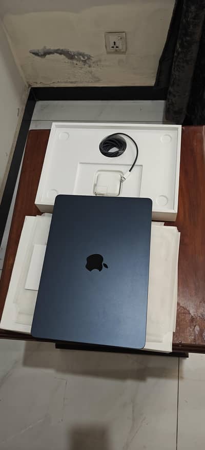  MacBook Air M4 13" | 16/256 GB | Pristine Condition 