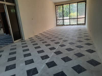 Independent Commercial Building Shop For Rent