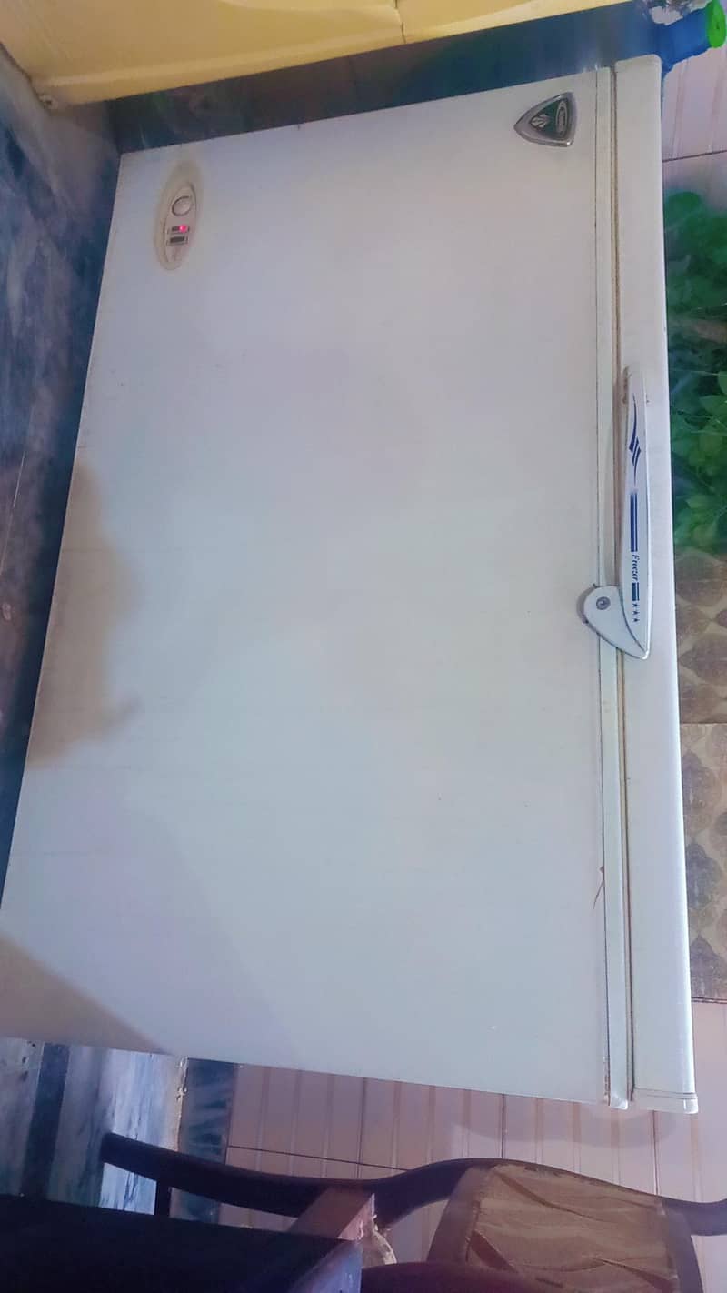 waves refrigerator 1