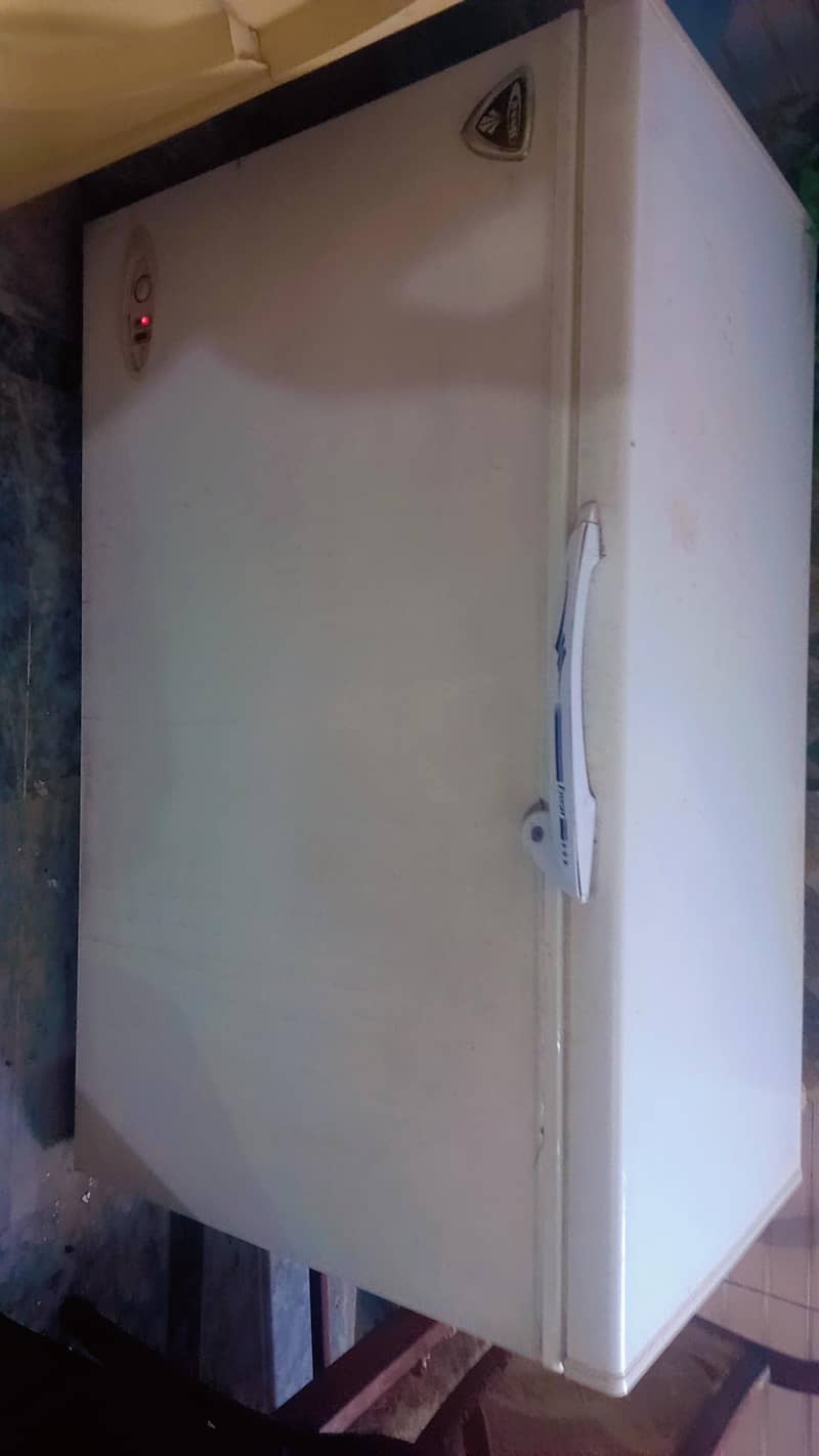 waves refrigerator 3