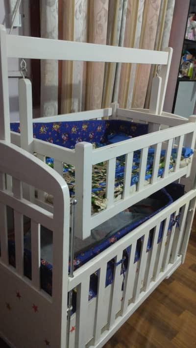 baby cot