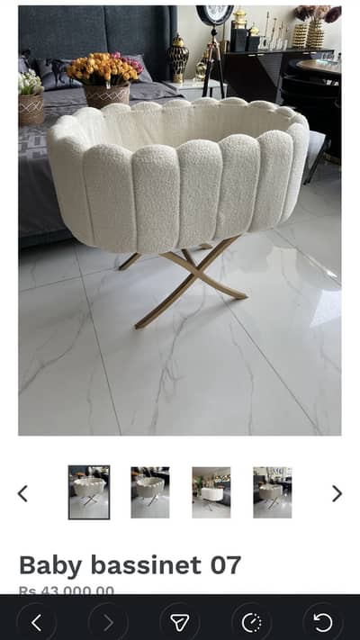 Baby cot/bassinet