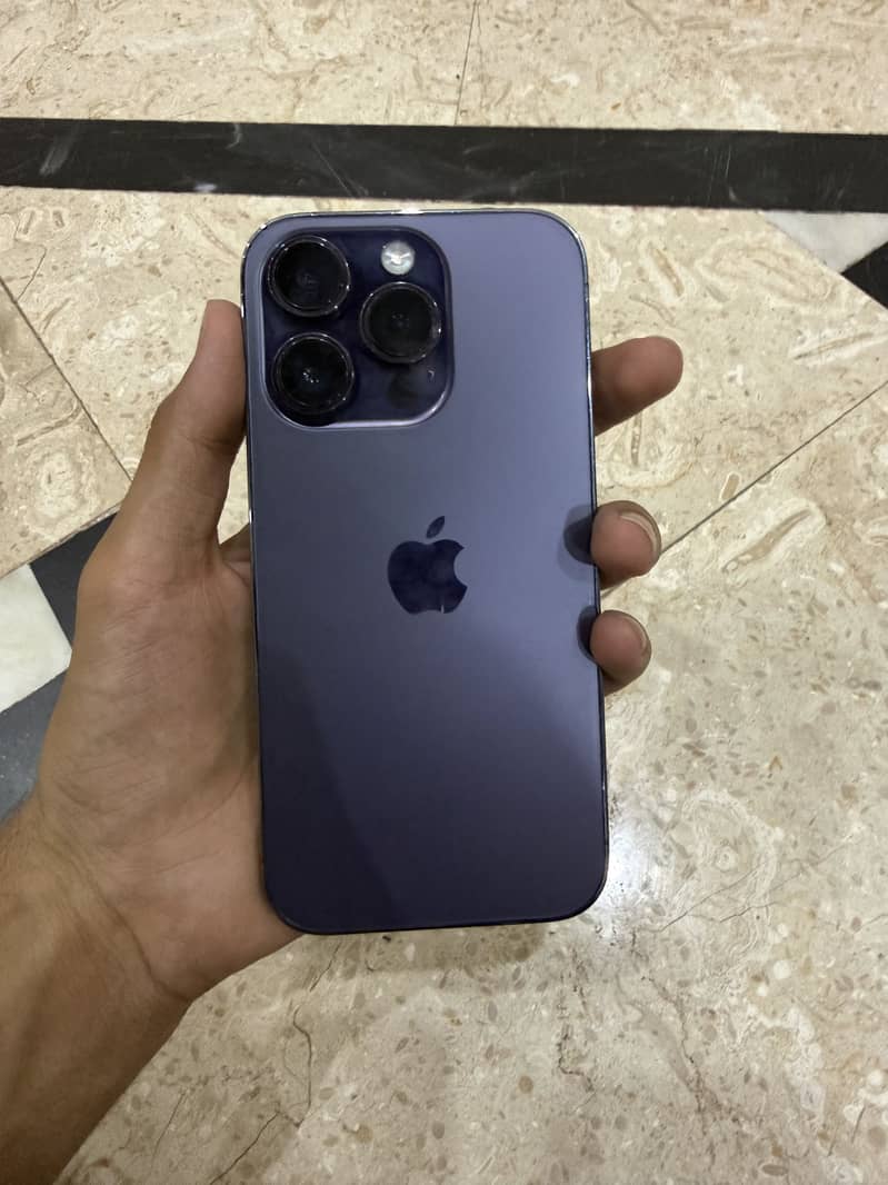 Apple iPhone 14 Pro 0