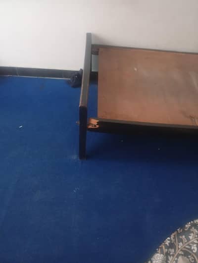 2 single beds