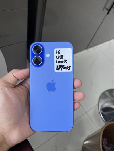 Apple iPhone 16