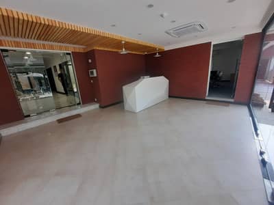 4 Kanal Building Available For Rent