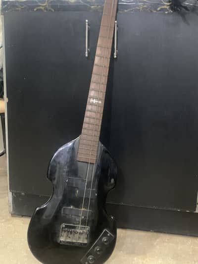 Grassroots voilin bass guitar