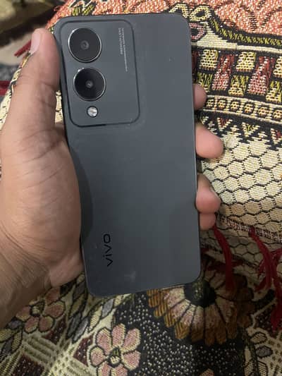 Vivo Y17s