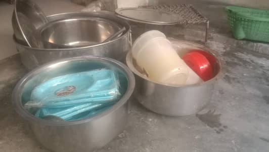 3 pateely 1 tap 18 bryeani plate 1 chamcha