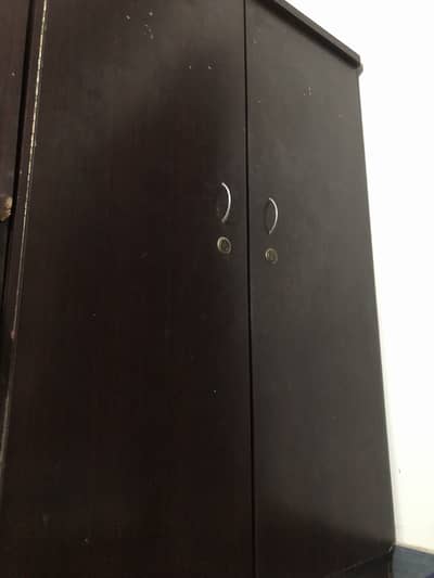 Almari 3 door