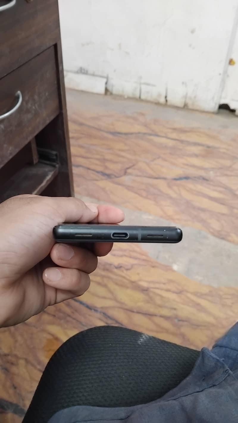 Google Pixel 6a 3