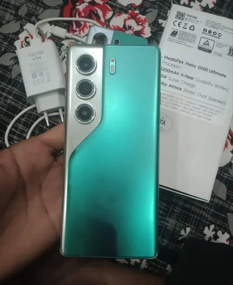 Tecno CAMON 40 Pro 2