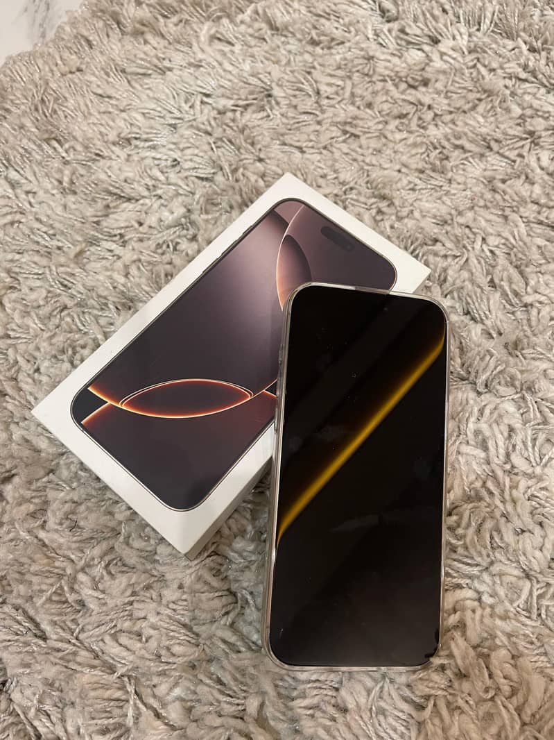 Apple iPhone 16 Pro Max 4
