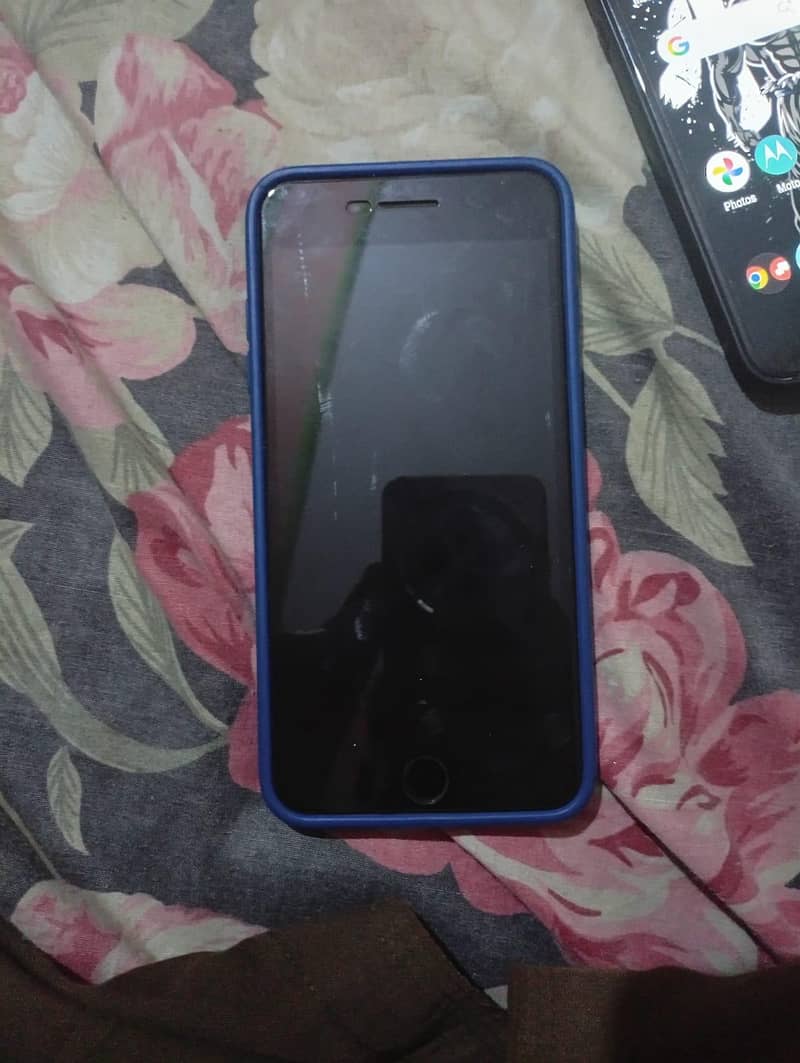 Apple iPhone 8 Plus 5