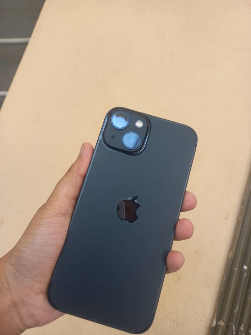 Apple iPhone 13 2