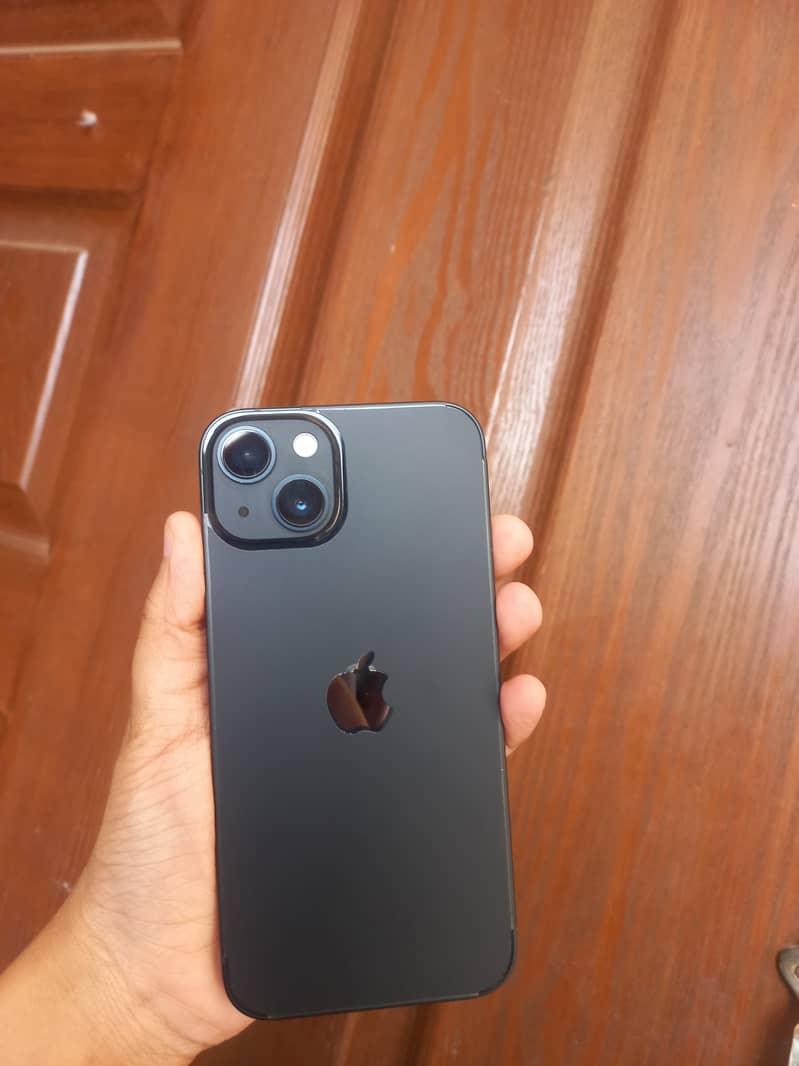 Apple iPhone 13 4