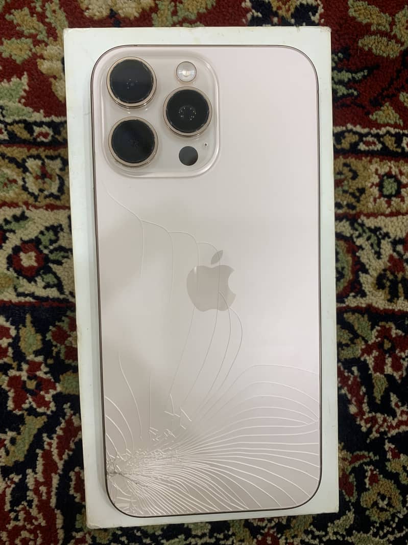 Apple iPhone 16 Pro Max 6
