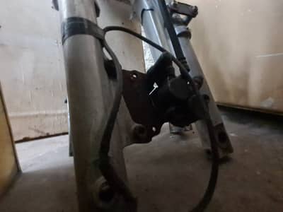 Front shocks disc brake and Ainak