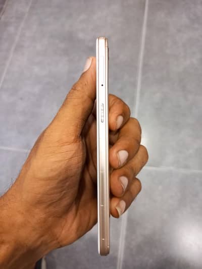 OPPO A37 4/64 condition bilkul saf han 03092206631