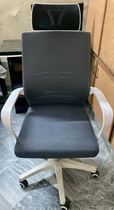 Rotating chair  number 03259360858