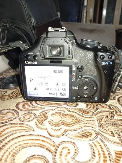 Canon EOS 550D DSLR Camera