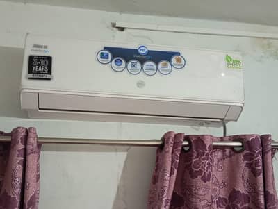PEL 1 TON INVERTER EXCELLENT CONDITION