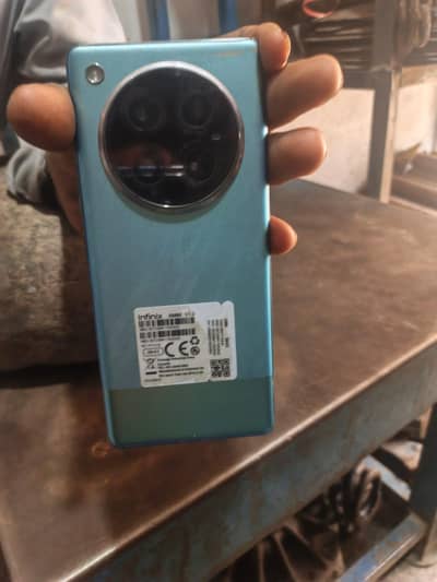 Infinix Zero 40