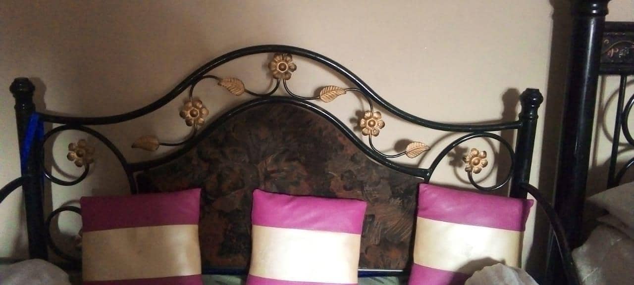 Bed & Sofa 6