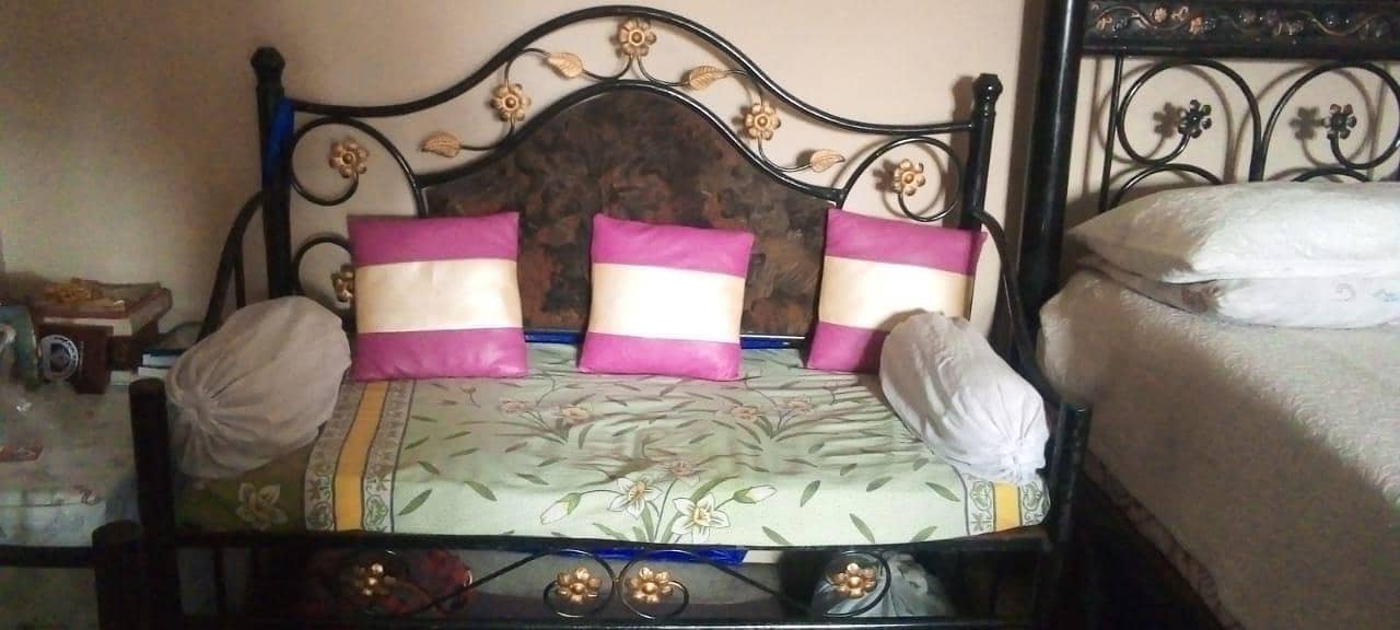 Bed & Sofa 8