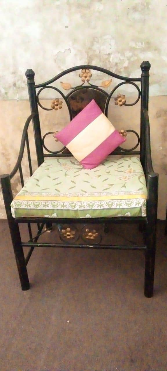 Bed & Sofa 9