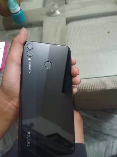 Honour 8X is available in good condition