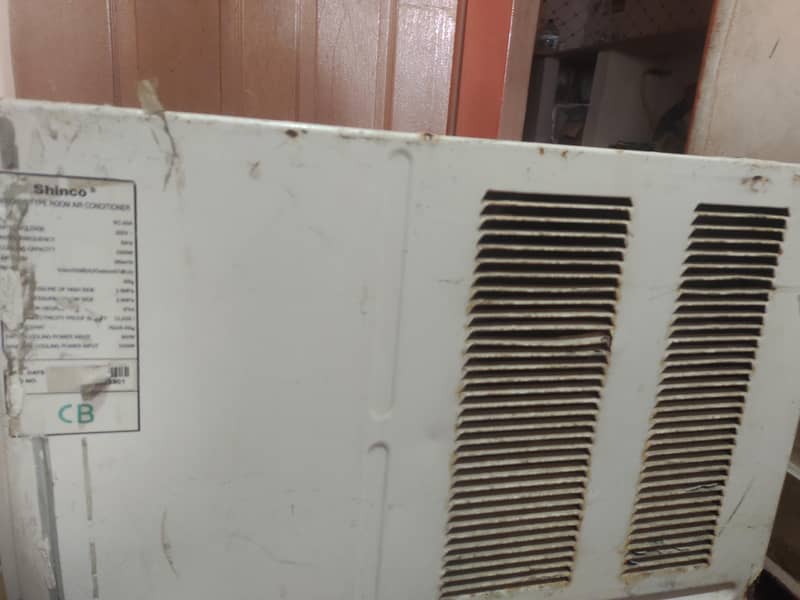 window ac 4