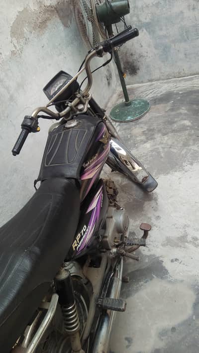 Road prince 70 black 2019