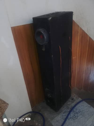 speaker and amplifier