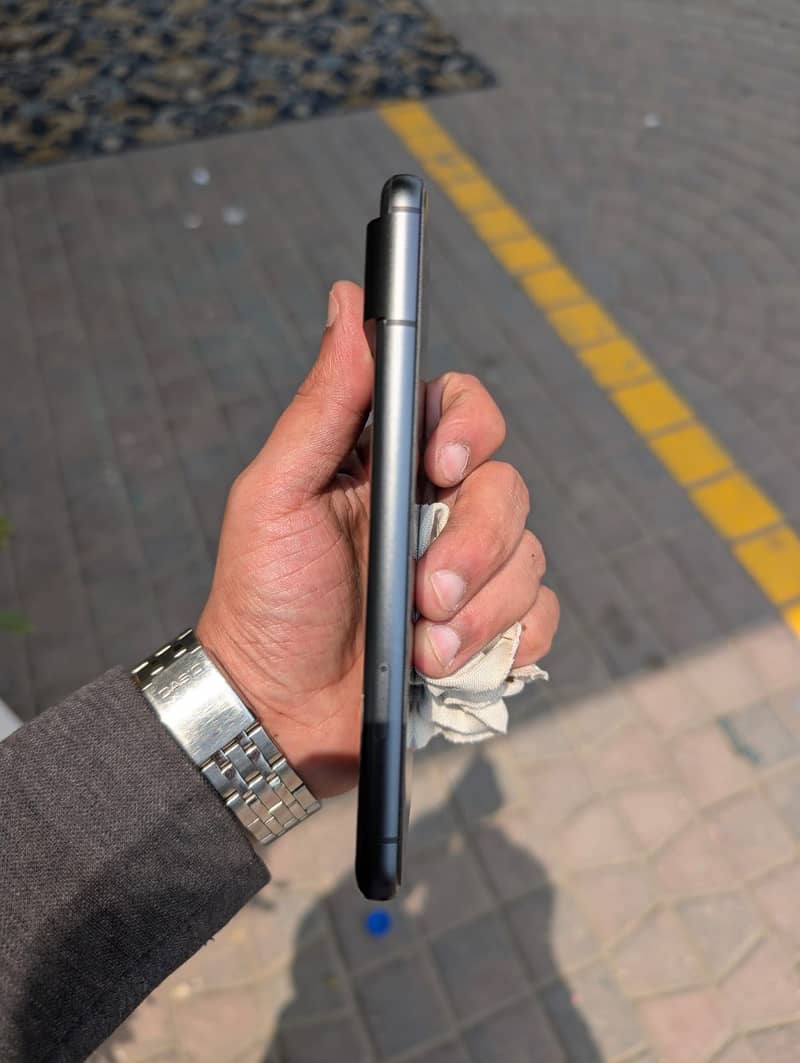 Google pixel 8 3