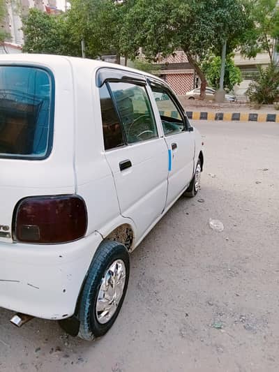 Daihatsu Cuore 2003/03072386070
