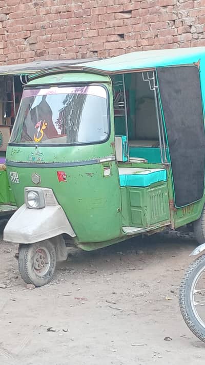2014 model auto rikshaw