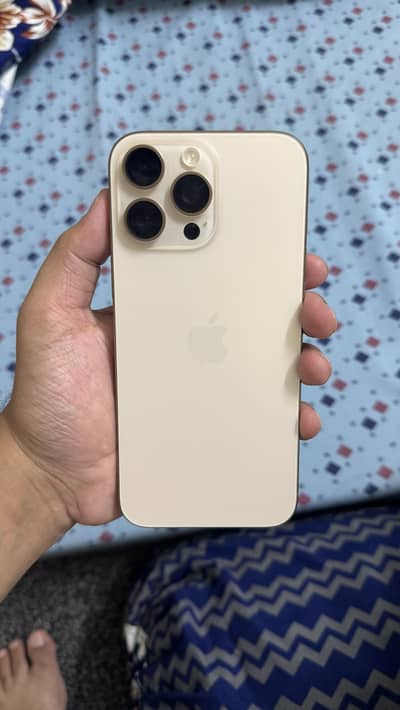 Apple iPhone 16 Pro Max