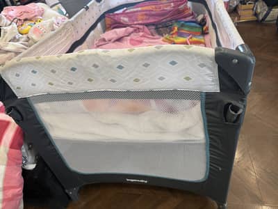 Baby crib with box