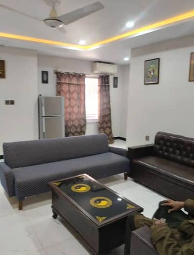 Furnished apartment 2 bed available for Monthly Rent