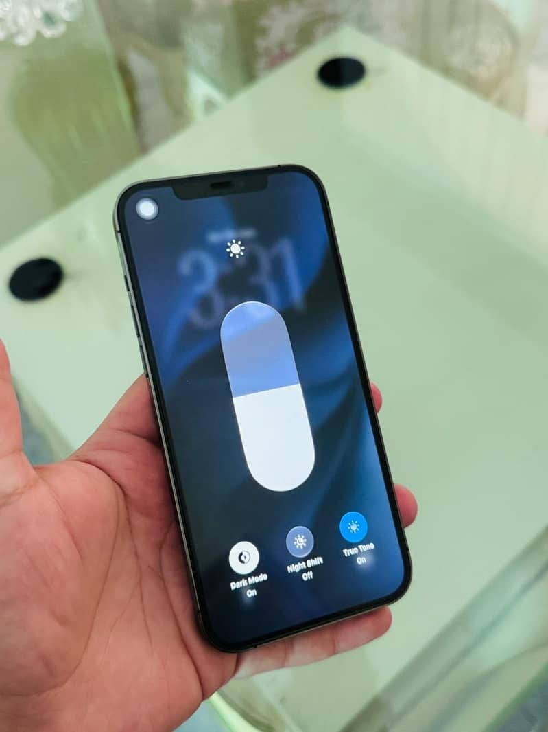 iPhone 12 Pro Max 1