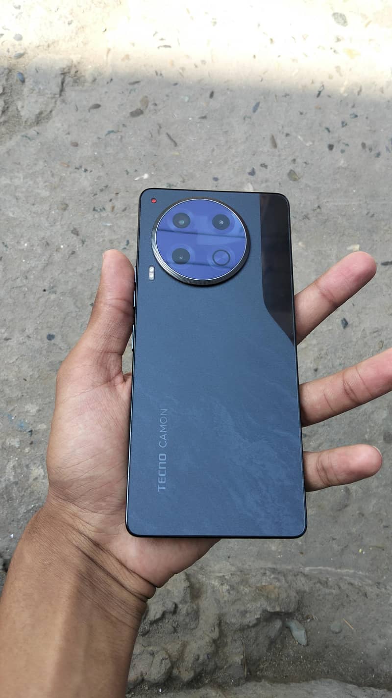 Tecno CAMON 30 12 ram memry 256 0
