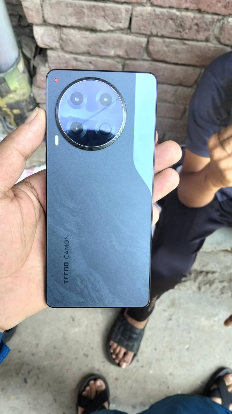 Tecno CAMON 30 12 ram memry 256 6