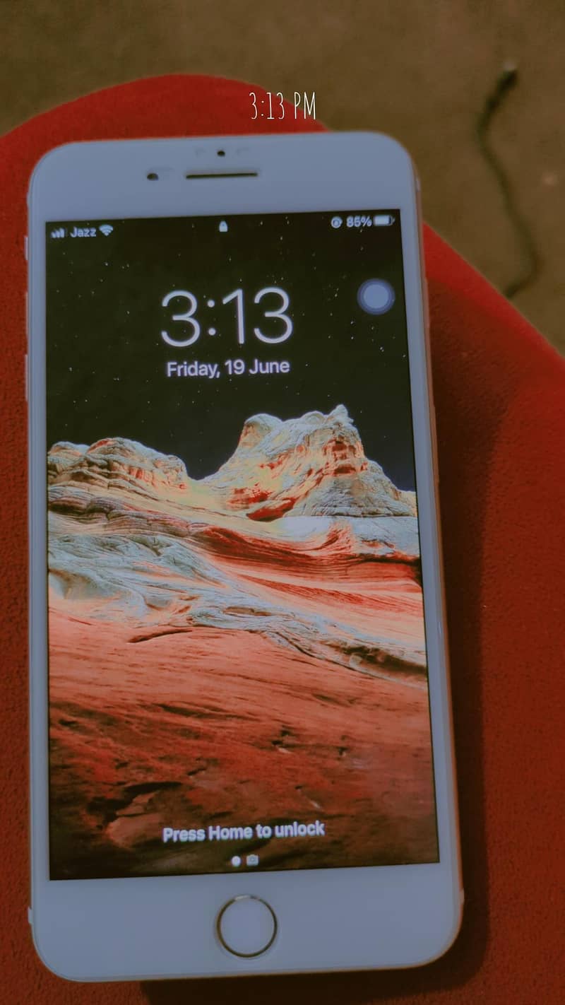 Apple iPhone 7 Plus 1